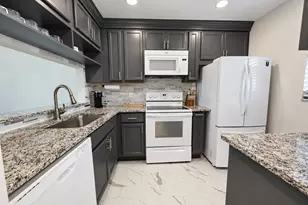 7094 Golf Colony Ct, Lake Worth, FL 33467 - Photo 5