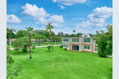 9 Willowbrook Lane #107, Delray Beach, FL 33446 - Photo 5