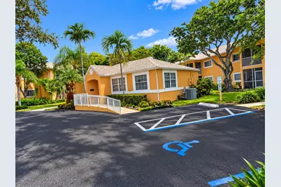 401 SE 10th Street #B201, Dania Beach, FL 33004 - Photo 17