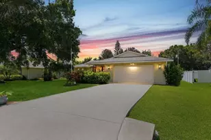 2526 SE Victory Ave, Port Saint Lucie, FL 34952 - Photo 3