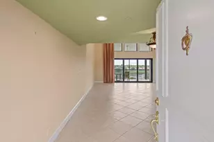 16910 Bay St, Jupiter, FL 33477 - Photo 3
