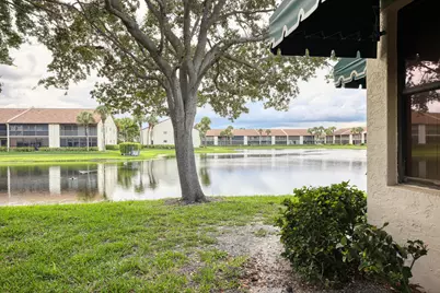 7843 Willow Spring Drive #615, Lake Worth, FL 33467 - Photo 9