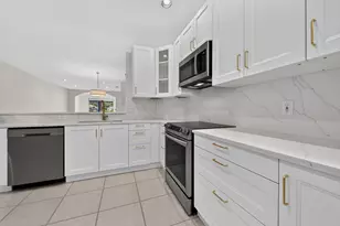 9818 Crescent View Dr S, Boynton Beach, FL 33437 - Photo 13