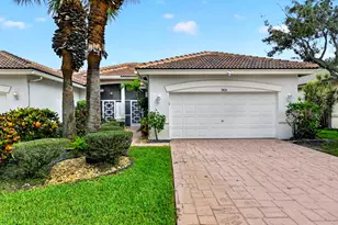 9818 Crescent View Dr S, Boynton Beach, FL 33437 - Photo 1