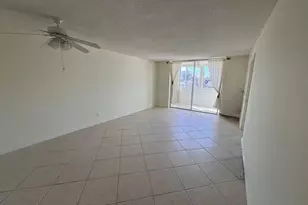 9660 Sunrise Lakes Blvd, Sunrise, FL 33322 - Photo 7