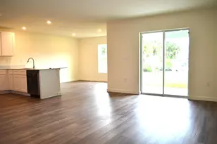 8201 Deland Ave, Fort Pierce, FL 34951 - Photo 9