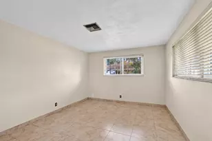8 Bell Ln, West Palm Beach, FL 33406 - Photo 31