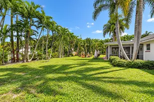 8 Bell Ln, West Palm Beach, FL 33406 - Photo 57
