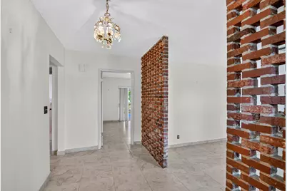 8 Bell Lane, West Palm Beach, FL 33406 - Photo 5