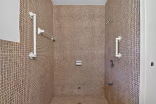 8 Bell Ln, West Palm Beach, FL 33406 - Photo 35