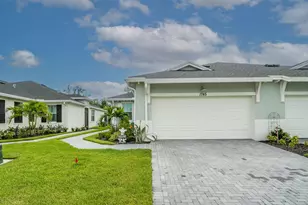 1745 SE Crosswood Wy, Port Saint Lucie, FL 34984 - Photo 3