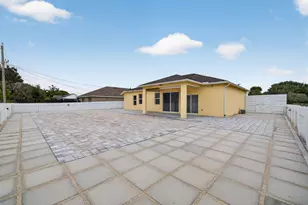 431 SW Molloy St, Port Saint Lucie, FL 34984 - Photo 21