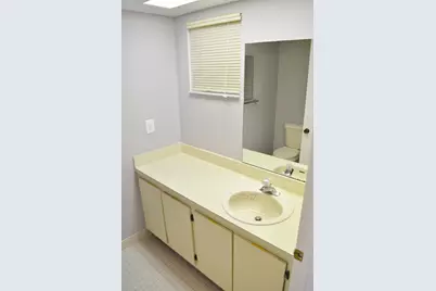 5130 Las Verdes Circle #121, Delray Beach, FL 33484 - Photo 19