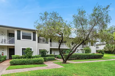 13 Southport Lane #F, Boynton Beach, FL 33436 - Photo 3
