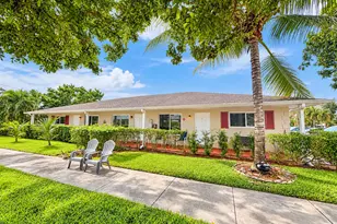 560 SE 23rd Ave, Pompano Beach, FL 33062 - Photo 1