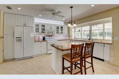 1086 SW 28th Avenue, Boynton Beach, FL 33426 - Photo 7