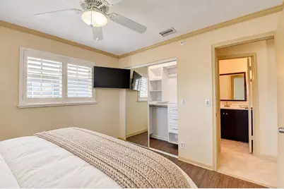 1086 SW 28th Avenue, Boynton Beach, FL 33426 - Photo 17