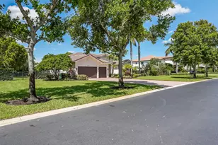 3599 Juniper Ln, Davie, FL 33330 - Photo 3