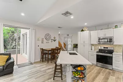 18413 NW 20th Street, Pembroke Pines, FL 33029 - Photo 15