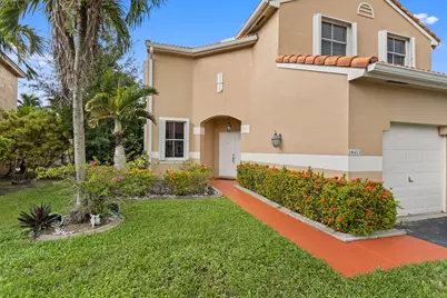 18413 NW 20th Street, Pembroke Pines, FL 33029 - Photo 3
