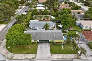 2312 NE 4th St, Pompano Beach, FL 33062 - Photo 29
