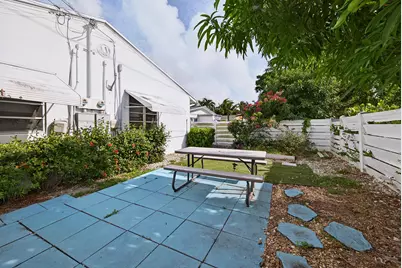 2312 NE 4th Street, Pompano Beach, FL 33062 - Photo 25
