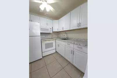 129 Norwich F, West Palm Beach, FL 33417 - Photo 7