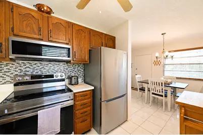 27 Lake Vista Trail #203, Port Saint Lucie, FL 34952 - Photo 7