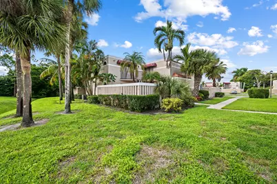 3770 Village Drive #B, Delray Beach, FL 33445 - Photo 25