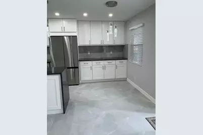 1064 Exeter D, Boca Raton, FL 33434 - Photo 3
