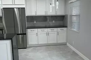 1064 Exeter D, Boca Raton, FL 33434 - Photo 3