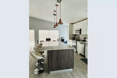 1051 NW 191st Avenue, Pembroke Pines, FL 33029 - Photo 5
