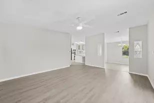 8530 Leadtree Ct, Port Saint Lucie, FL 34952 - Photo 11
