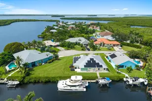 122 Queen Frederika Ct, Hutchinson Island, FL 34949 - Photo 55