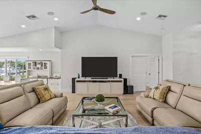 122 Queen Frederika Court, Hutchinson Island, FL 34949 - Photo 11