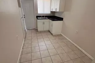 300 SW 10th Ave, Fort Lauderdale, FL 33312 - Photo 7
