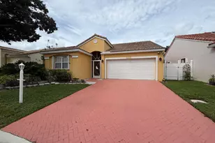 10174 Plum St, Palm Beach Gardens, FL 33410 - Photo 1