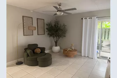 1837 Fairview Villas Drive #2, Palm Springs, FL 33406 - Photo 3