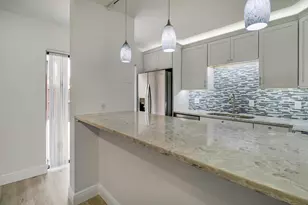825 Center St, Jupiter, FL 33458 - Photo 3