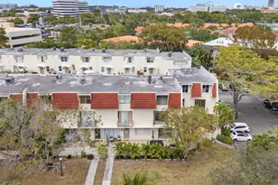 1655 NE 115th St, Miami, FL 33181 - Photo 17