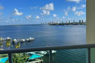 2650 Lake Shore Dr, Riviera Beach, FL 33404 - Photo 27