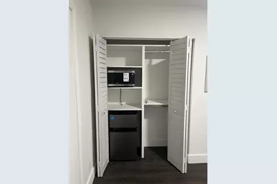 2300 NW 6th Street #4, Fort Lauderdale, FL 33311 - Photo 3