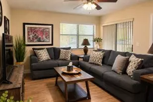 7642 Tahiti Ln, Lake Worth, FL 33467 - Photo 9