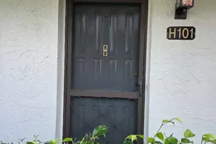 2041 W Woolbright Rd, Boynton Beach, FL 33426 - Photo 11