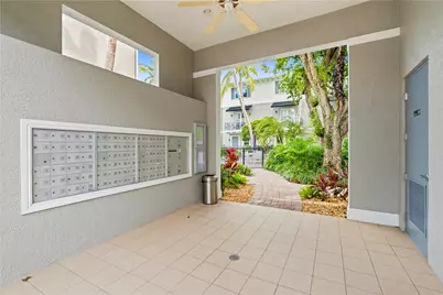 2243 NE 9th Avenue, Wilton Manors, FL 33305 - Photo 27