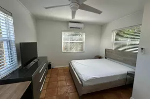 2703 NE 6th Ln, Wilton Manors, FL 33334 - Photo 15