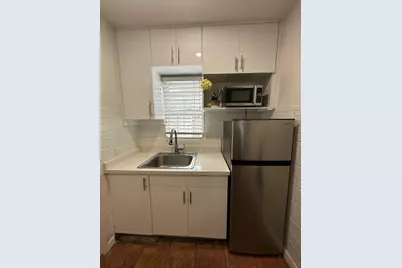 2703 NE 6th Avenue, Wilton Manors, FL 33334 - Photo 11