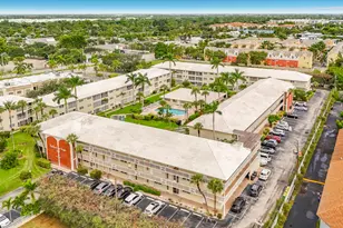 1951 NE 39th St, Lighthouse Point, FL 33064 - Photo 3