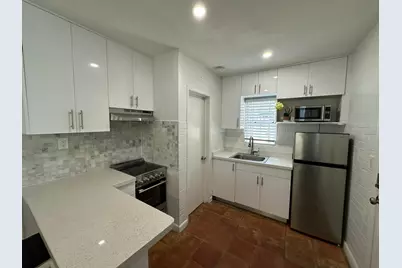 2703 NE 6th Lane #2, Wilton Manors, FL 33334 - Photo 1