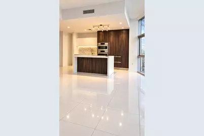 851 NE 1st Avenue #3502, Miami, FL 33132 - Photo 3
